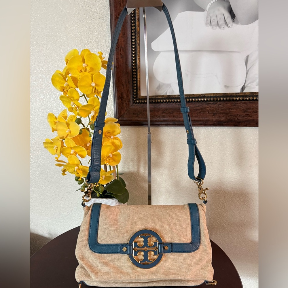EUC Tory Burch Tan and Teal Crossbody Bag. Can make bigger.